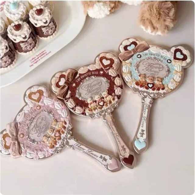 Flower Know Portable Rococo Hand Mirror Violet Strawberry Design Vanity Makeup Mirror with Handle for Personal Beauty Care