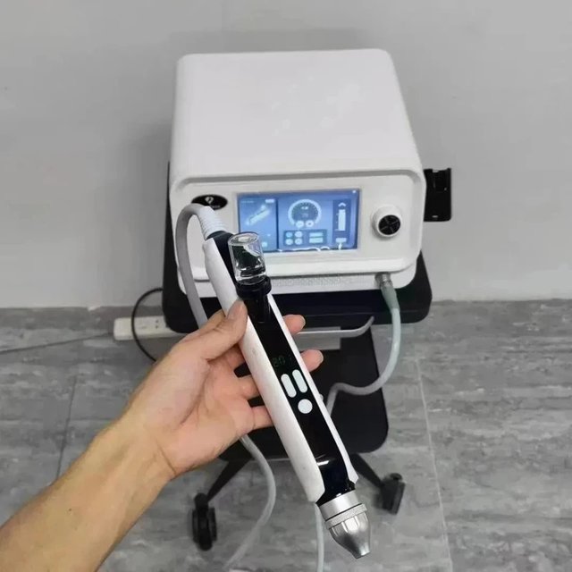2024 New Portable H2O2 Water Injection Gun Facial Water Jet Machine for Skin Lifting Beauty Device 4 Bars