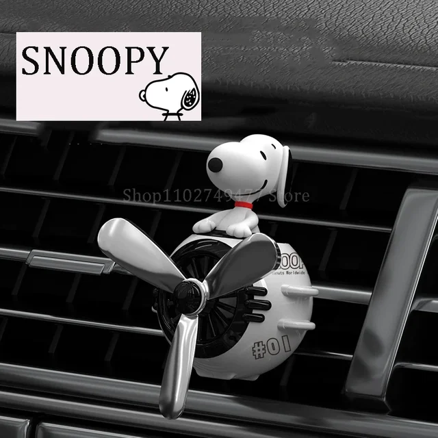 Dessin animé Snoopy voiture aromathérapie mignon anime ornements voiture évent parfum ornement