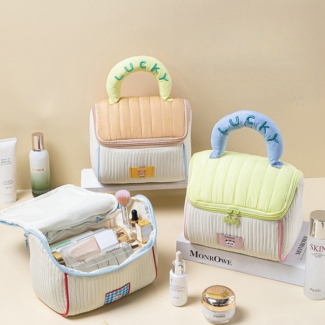 Cute Cartoon House Makeup Bag Large Capacity Cabin Wash Bag Hand in Hand Carrying Storage Bag Soft Cute Girl Style Storage Bag