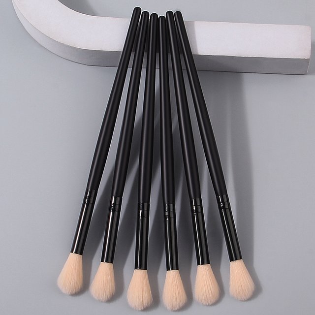 Champagne-Colored Makeup Brush Set:Flame Highlight Brush, Eyeshadow Brush, Nose Shadow Brush, Soft Bristle Facial Makeup Tools
