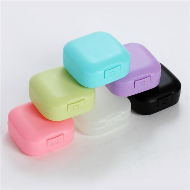 1Pc Square Soap Box With Lid Bottom Ventilation Hole Dust Proof Plastic Cosmetic Storage Container