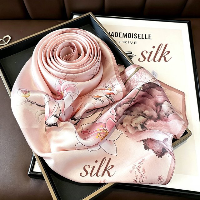 Pink Silk Scarf Versatile Foreign Style Daily Neck Jewelry Sunscreen Small Square Scarf 100% Mulberry Silk Gift Silk Scarf