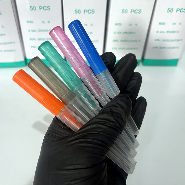 Box Of 50PCS Piercing Needles Surgical Steel Disposable Body Piercing Needles Sterilized Permanent Makeup Tattoo Needle