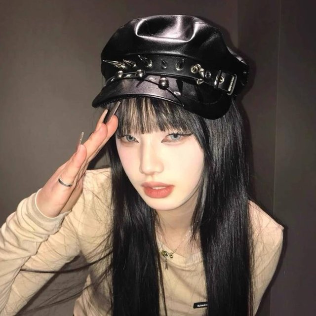 New·Vintage Rivet Beret Y2K Girl Gothic Lolita Black Leather Dark Face Revealing Flat Top Newsboy Caps Sunscreen Beret Cap·