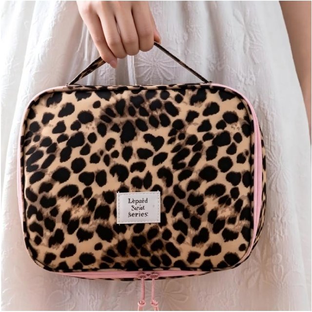 Leopard Print Quilted Cosmetic Bag Large Capacity Zipper Handheld Travel Toiletry Bag Portable Skincare Toiletries Storage Pouch