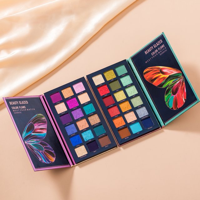 Butterfly 18 Color Eyeshadow Palette, Natural Matte Shimmer Metallic Satin Finish Eyeshadow, Charming Nude Makeup Tray