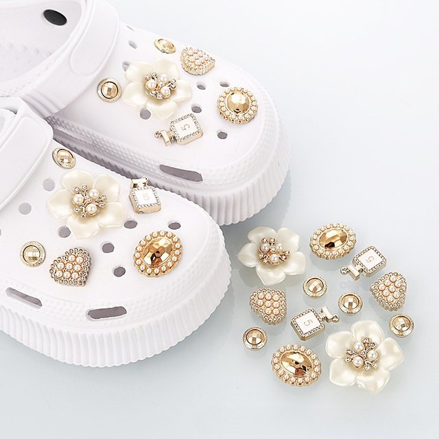 12 Pièces Décorations de Chaussures Amovibles en Acrylique, Motif Fleur de Perle, Style Petite Fleur Parfumée, Accessoire de Bijouterie DIY pour Chaussures