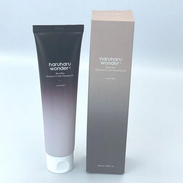 Mild Black Rice Face Cleanser with Hyaluronic Acid Gentle Daily Wash for Sensitive Skin pH Balanced Non Drying Skin Care