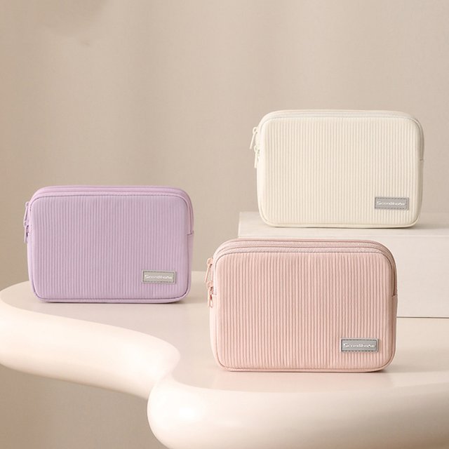 Portable Large Capacity Makeup Bag, Waterproof Toiletry Pouch with Compartments Wrinkle Cosmetic Organizer