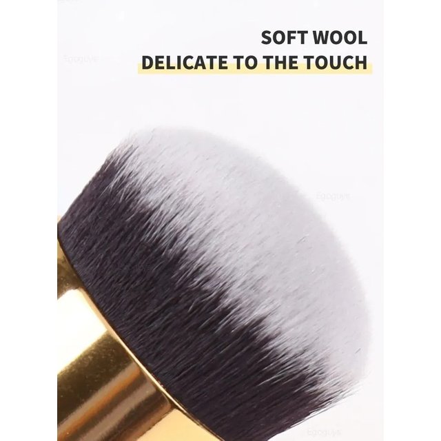 Professional Chubby Flat Cream Brush Face Foundation Contour Blusher Makeup Brush for Flawless Application