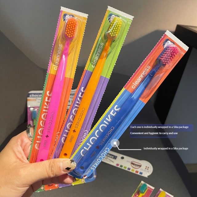 5 Pcs Swiss Toothbrushes Colorful Candy Colored Soft Bristled Toothbrushes Accommodations Couple Care Toothbrushes for men Women