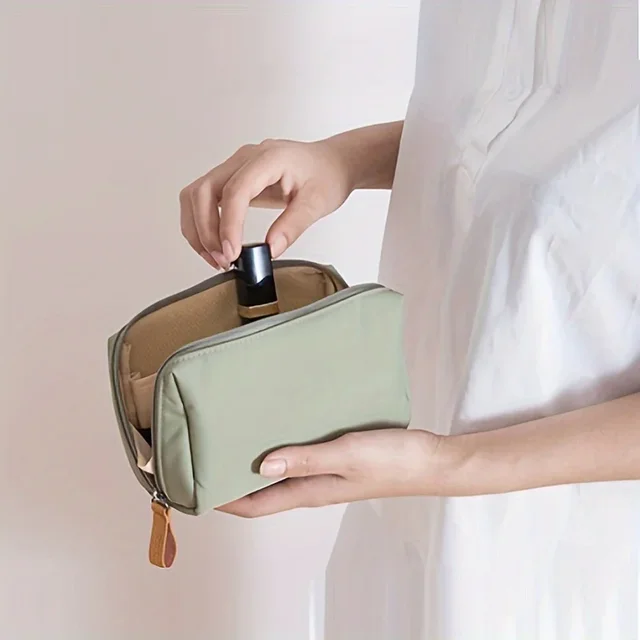 2026 Small Solid Color Portable Makeup Bag, Travel Cosmetic Pouch, Storage Organizer For Daily Use