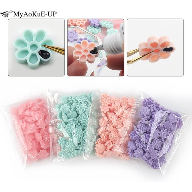 100pcs Eyelash Extension Glue Holder Cup Lash Extension Adhesive Delay Blooming Cup Sakura Shaped Glue Holder Pallet Makeup Tool
