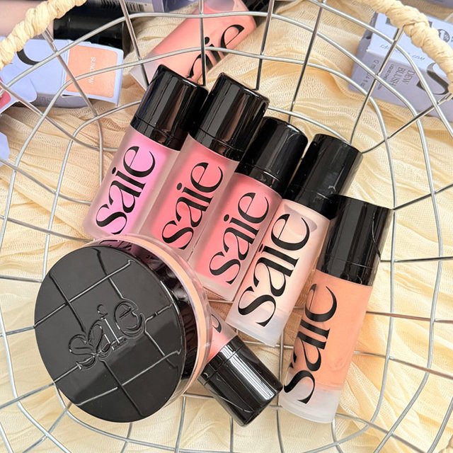 Saie Hydrating Blendable Dewy Liquid Blush Matte Sponge Head Blusher Natural Lasting Brighten Facial Contour Blush Tint Makeup