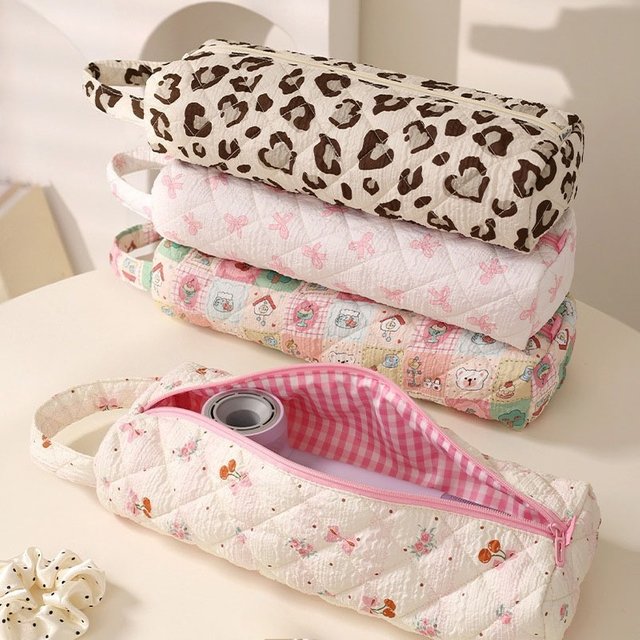 Cute Quilted Hair Dryer Bag Heat Resistant Travel Pouch Large Capacity Styling Tool Organizer Case for Curling Iron Straightener