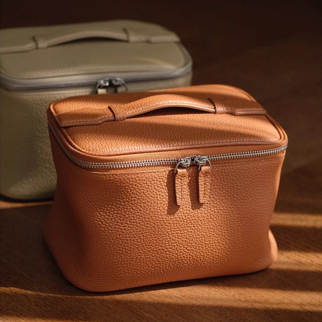Cowhide Toolbox Cosmetic Bag Portable Large Capacity Go Out Professional Travel Business Travel Portable Cosmetic Case Storage