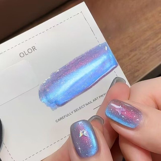MIANEL 10ML Whitening Blue Light Glass Beads Cat Eye Magnetic Gel Nail Polish Flashing Versatile Winter Blue Nails 1-6pcs