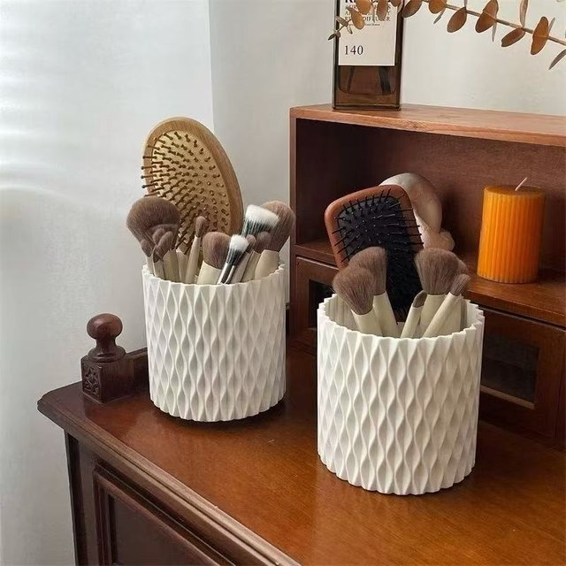 360 Rotation Large Capacity Makeup Brush Bucket Lipstick Eyebrow Pencil Eye Shadow Brush Storage Cartridge Portable Brush Storag