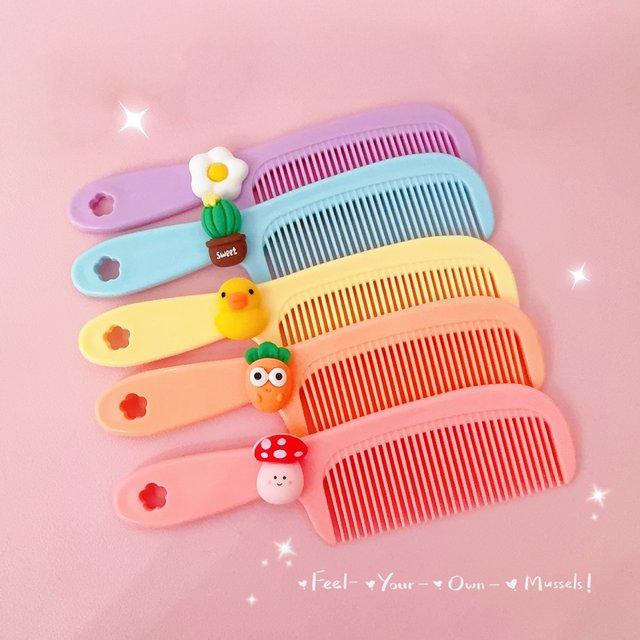 Mini peigne à cheveux Portable, brosse à cheveux pour enfants, dessin animé, fille mignonne, étudiante, soins capillaires, peigne de Salon professionnel pour cheveux noirs et perruques