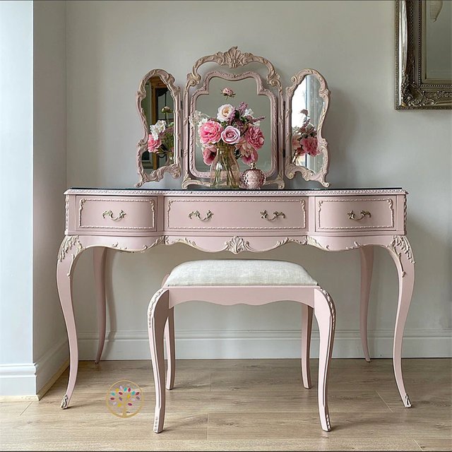 Pink Luxury Makeup Vanity Desk European Simple Corner Cheap Makeup Vanity Desk Mirror Drawer Komody Master Bedroom Furniture