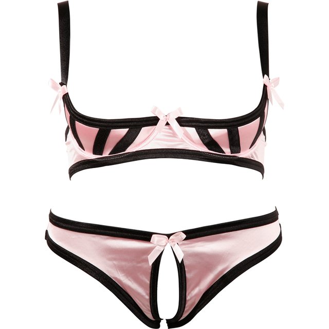 Ensemble soutien-gorge rose à demi ouvert