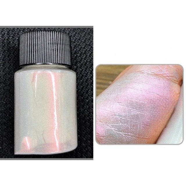 Perłowy puder do paznokci dla błyszczącego efektu i kreatywnej manicure oraz nail art różowy