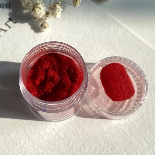 Sametowy puder do paznokci do manicure, drobny proszek do matowego i aksamitnego efektu na paznokciach czerwony