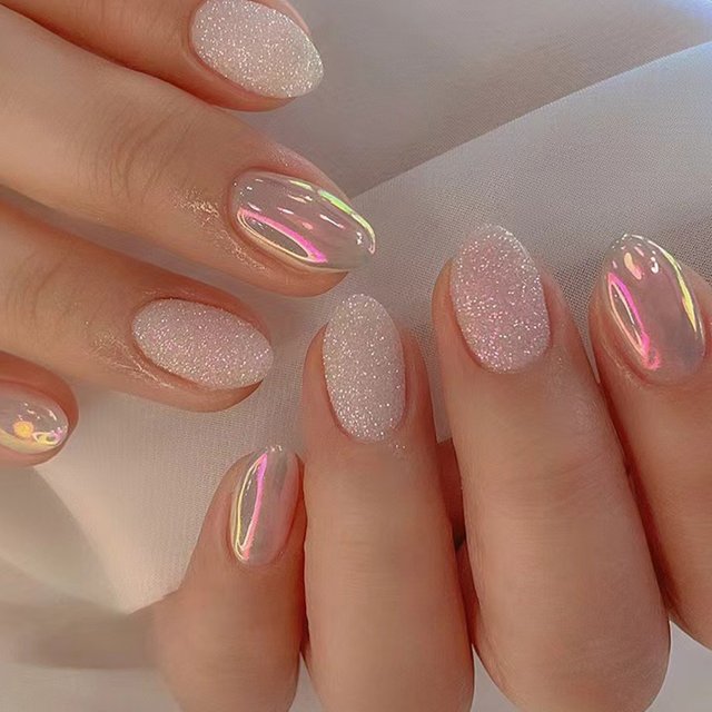 Short Glitter Light Color Gradient Wear Nail Pieces Fresh Fashion Cute European and American Foreign Trade Removable 24 Pieces
