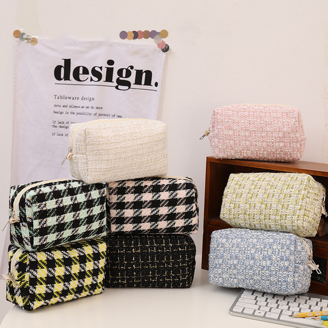 Korean ins Fresh Green Plaid Love Embroidered Cute Cosmetic Bag Large Capacity Canvas Portable Storage Bag