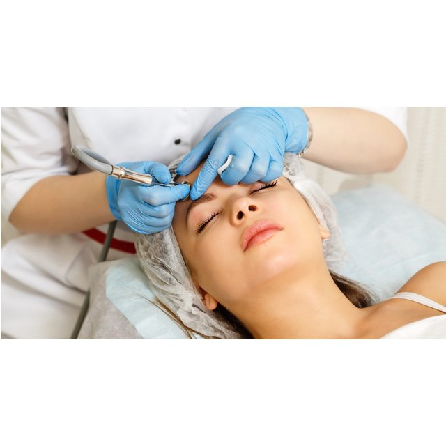 1 oder 2x 90 Min. Aqua-Facial-Gesichtsbehandlung für 1 Person