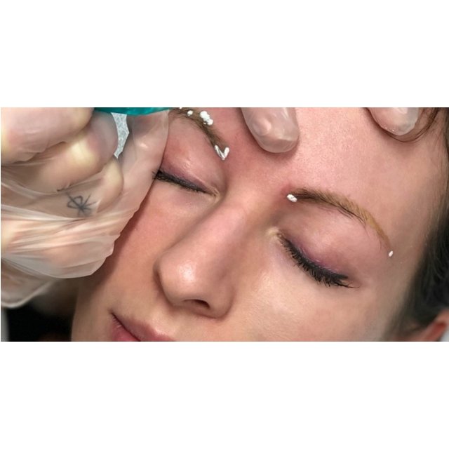 Permanent Make-Up-Korrektur