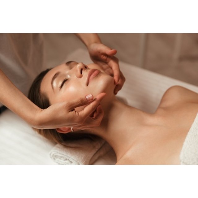 Limpieza facial completa con 10 pasos y peeling ultrasónico