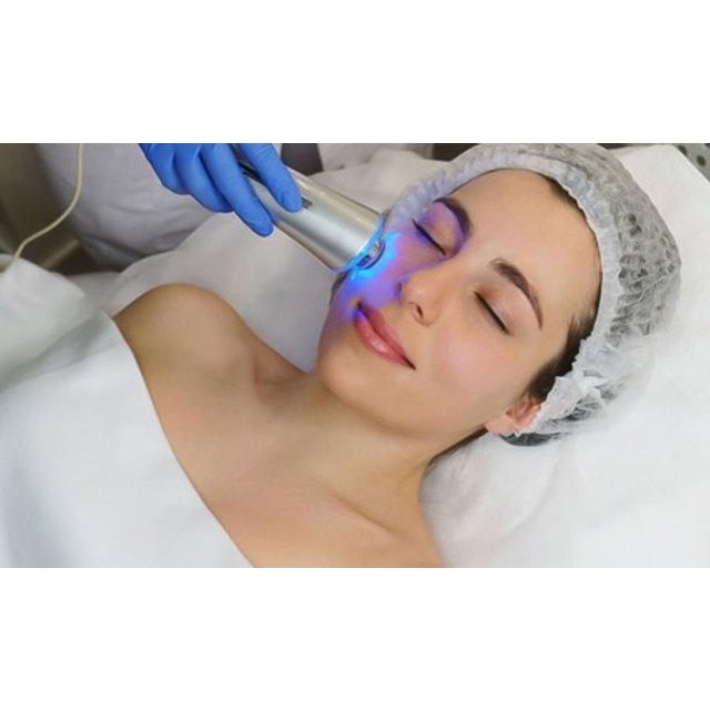 Limpieza facial completa con peeling ultrasónico radiofrecuencia o masaje facial