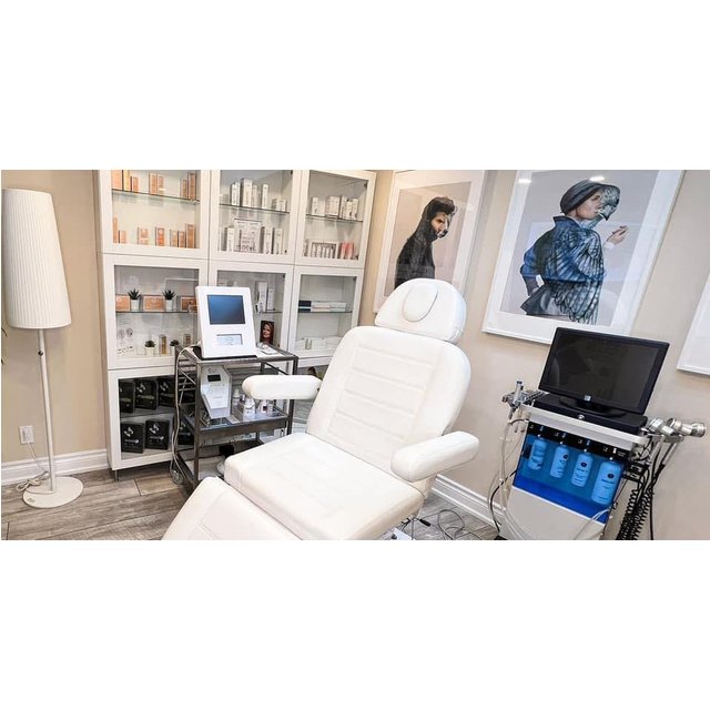 60-Minute Deluxe HydraFacial at LET’S Aesthetics