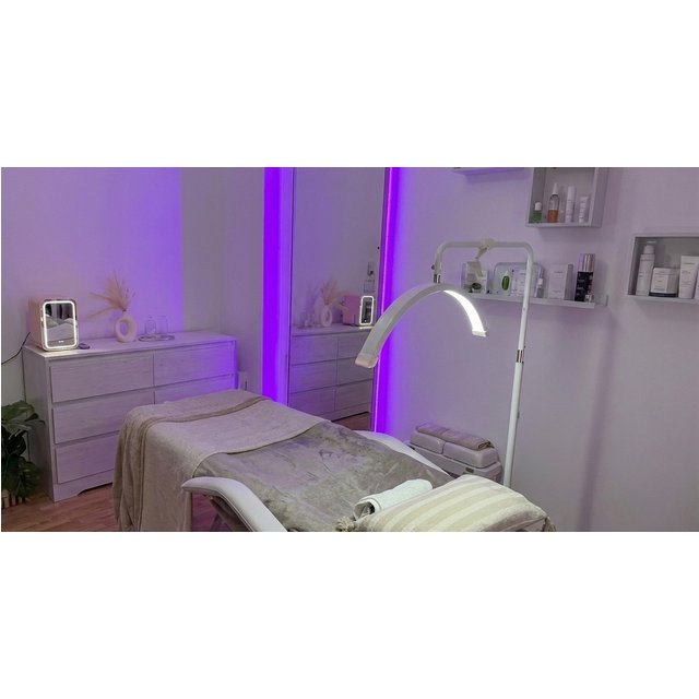 1 oder 2x Aqua-Facial-Gesichtsbehandlung - 60 Min. für 1 Person