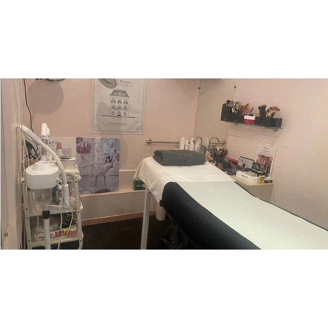 Rituel ""Eclat de soie"" avec beauté pieds en option ou soin visage