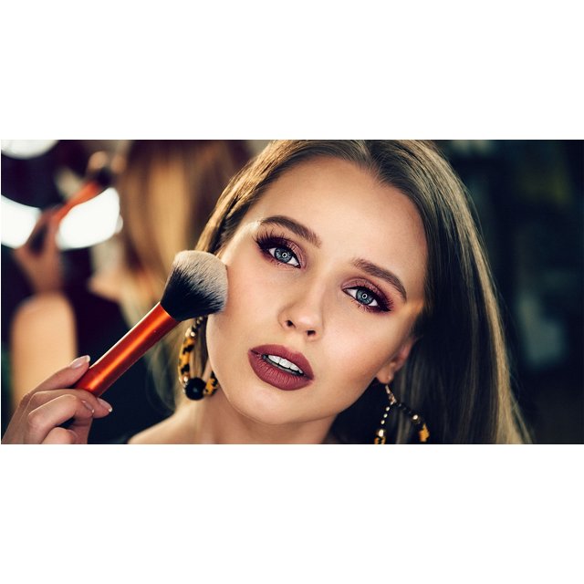 Professionelles Make-up für deinen strahlenden Auftritt