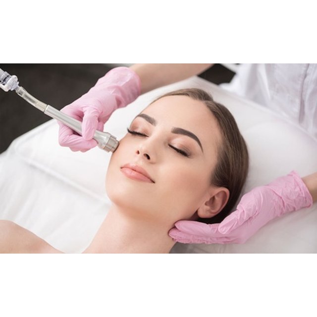 Limpieza facial Total face boost con radiofrecuencia peeling crema reparadora y mascarilla; para nuevos usuarios
