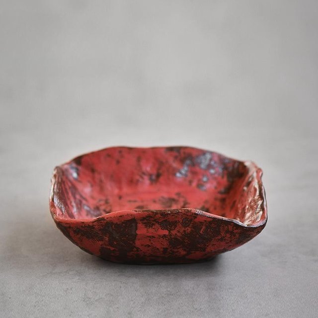 Handgefertigter Puder Yin Rot Make-up-Topf Lagerhalter Japanische Grobkeramik Sushi Unregelmäßige Obstteller Service-Geschirr Teegeschirr brown