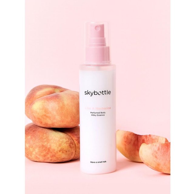 Sky Bottle Like Nectarine Perfume Body Milky Essence 120 ml beige