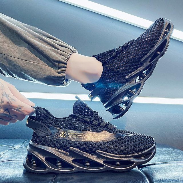 Sandalen für Männer, die Deodorant und Anti-Rutsch-Schuhe mit Löchern tragen, Sportschuhe zum Fahren, atmungsaktiv 44 schwarz