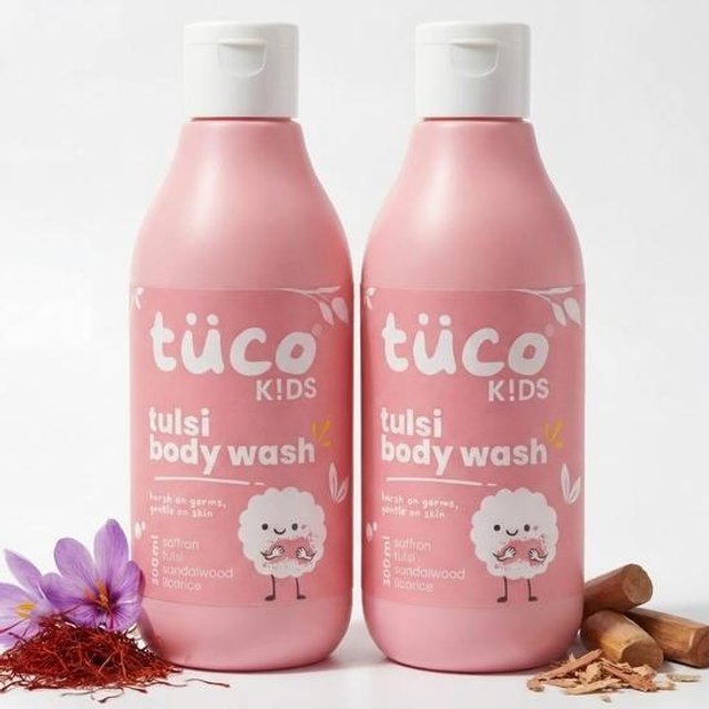 Tuco® Körperwaschgel/Duschgel für Kinder | Angereichert mit Sandelholzöl, Tulsi und Safran | Reinigt sanft, beruhigt | Alter 2-5, 5-10, 10-15 | 300 ml (2er-Pack) white