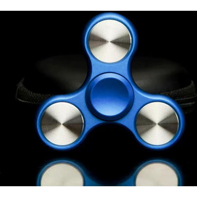 Gyroscope rotatif à trois feuilles pour le bout des doigts EDC sept étages placage électrique mixte autisme TDAH gyroscope à doigt roulement métallique décompression cadeau