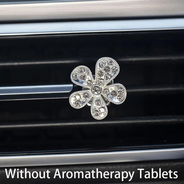 Clip per profumo per presa d'aria per auto Decorazioni per interni per auto Fiore di strass Accessori per clip per aromaterapia per presa d'aria per auto argento