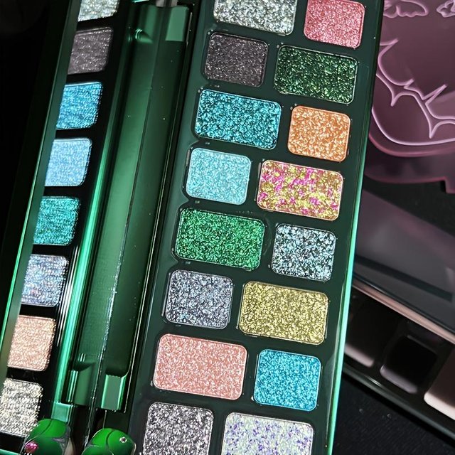 16-Farben Glitzernde Diamant Lidschattenpalette Hochpigmentiert, Metallic- & Perlglanz-Finish Vielseitiges Gesichts- und Augen-Make-up Matte & Schimmernde Effekte Lidschatten blue