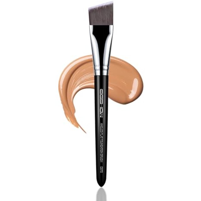 EIGSHOW Foundation Brush, Cosmetic Brushes Flat, Angled Facial Mask Brush, Soft Flexible Makeup Brush, Primer Makeup Brushes, Ideal for Creamy or Liqu