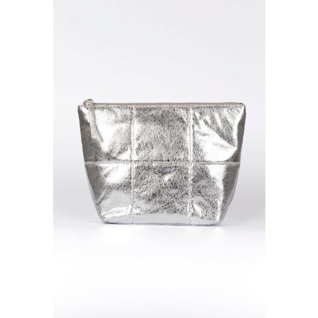 Etre Women's Silver Quilted Vanity Travel Makeup Bag Metallic Faux Leather