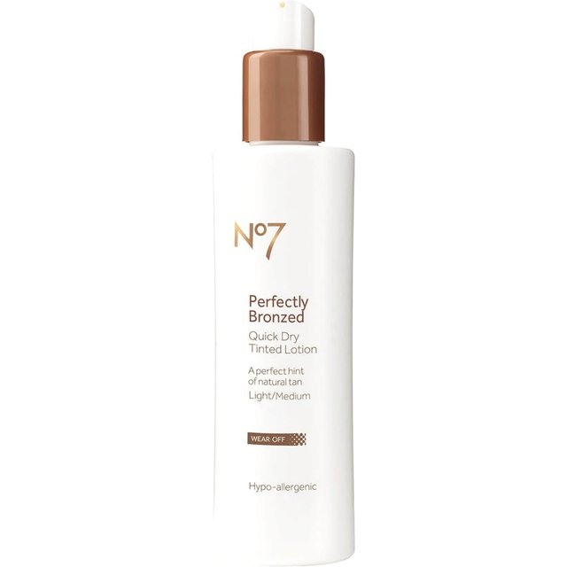 No7 Perfectly Bronzed Self Tan Quick Dry Tinted Lotion 200ml - Light/Medium