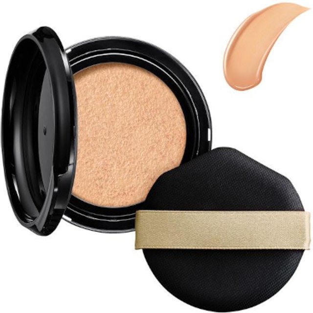 Shiseido - Maquillage Dramatic Essence Cushion Glow Refill SPF50+ PA++++ - 13g - 2 Ocher